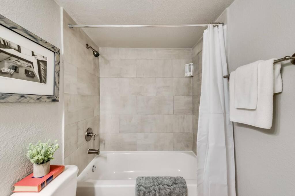 The Classic • Near Knox Henderson Dallas Luaran gambar